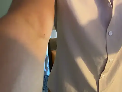 RiverTM online show from October 12, 2025, 9:16 pm