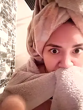 PinkDenial online show from October 18, 2025, 3:30 am