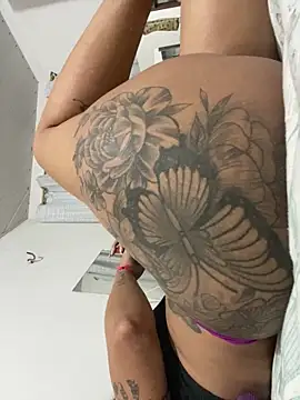 Snapshot of danilyns chatting on March 27, 2026, 11:05 pm danilyns online show from March 27, 2026, 11:05 pm