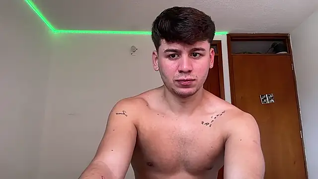 Snapshot of Gingertwink_n chatting on July 18, 2026, 2:58 pm Gingertwink n online show from July 18, 2026, 2:58 pm