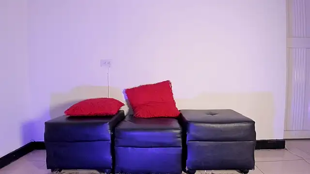 Snapshot of Dark_chanel chatting on November 23, 2025, 4:22 am Dark chanel online show from November 23, 2025, 4:22 am