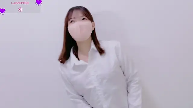 Mayu o19o online show from April 24, 2026, 3:14 pm