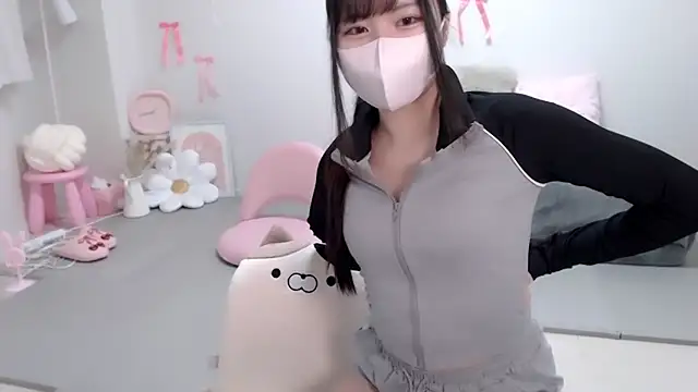 moka-neko online show from December 21, 2025, 1:13 pm