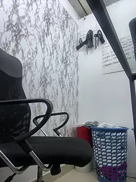 StevenHumps online show from October 4, 2025, 4:03 am