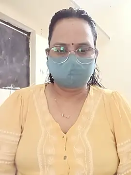 Snapshot of Your-vipasha chatting on August 5, 2026, 8:08 am Your-vipasha online show from August 5, 2026, 8:08 am