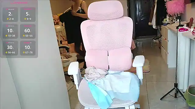 Diva VVN online show from November 8, 2025, 12:25 am