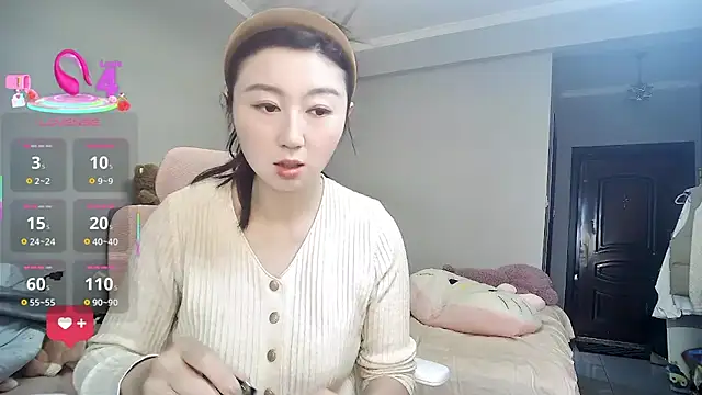 Snapshot of Diva_VVN chatting on April 16, 2026, 12:11 am Diva VVN online show from April 16, 2026, 12:11 am