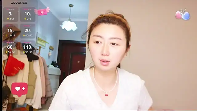 Snapshot of Diva_VVN chatting on May 14, 2026, 12:18 am Diva VVN online show from May 14, 2026, 12:18 am