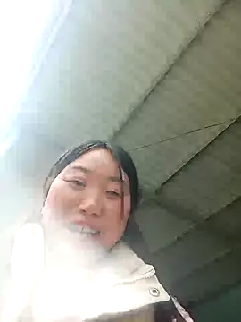 siki-00 online show from November 16, 2025, 6:51 am