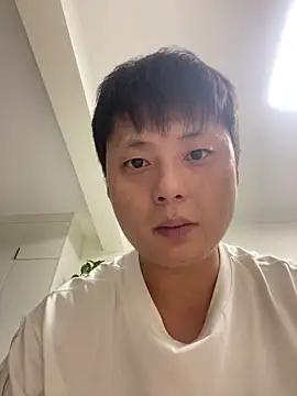 Acuteman online show from October 9, 2025, 3:56 pm