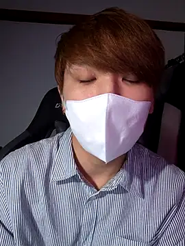 yuton 2525 online show from October 22, 2025, 3:39 am