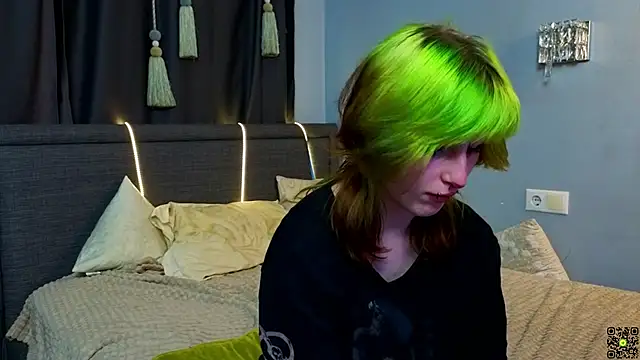 KandraCruser online show from October 13, 2025, 8:32 pm