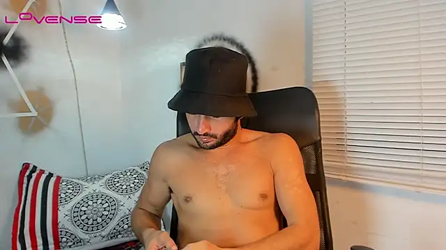 Aaron haren1 online show from September 15, 2025, 5:19 am