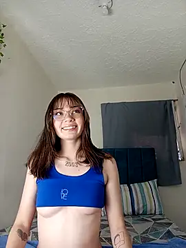 MilaFyre online show from December 19, 2025, 12:07 pm