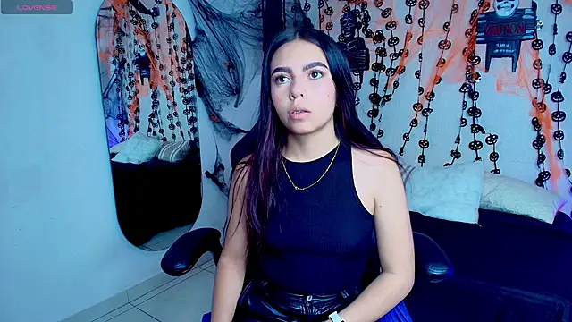 violerr 01 online show from November 1, 2025, 5:07 pm