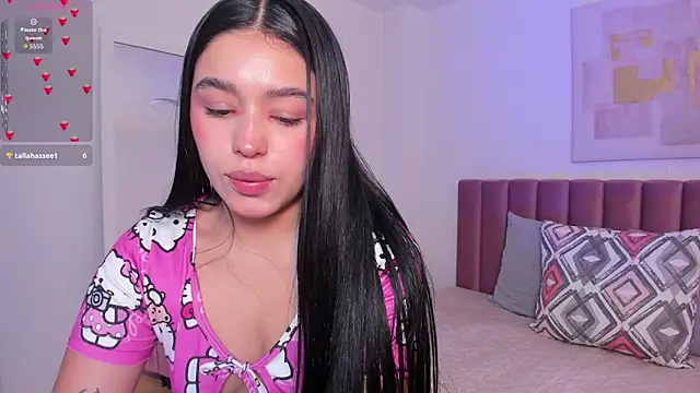 AvaScott  online show from October 7, 2025, 5:25 pm