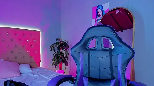 Snapshot of JennyLawrence chatting on November 22, 2025, 7:46 pm JennyLawrence online show from November 22, 2025, 7:46 pm