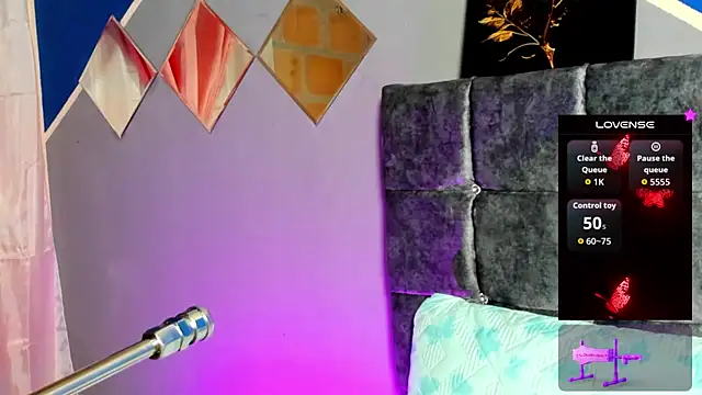 Snapshot of lau-hot chatting on October 22, 2025, 7:35 pm lau-hot online show from October 22, 2025, 7:35 pm