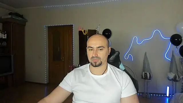 Gri SH online show from April 24, 2026, 4:47 am