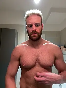 Snapshot of TheKevinboy chatting on April 8, 2026, 11:28 pm TheKevinboy online show from April 8, 2026, 11:28 pm