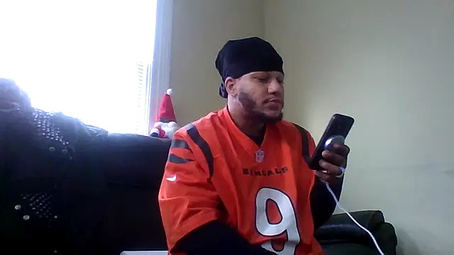 Snapshot of Sexdemonfrfr chatting on November 9, 2025, 5:17 pm Sexdemonfrfr online show from November 9, 2025, 5:17 pm