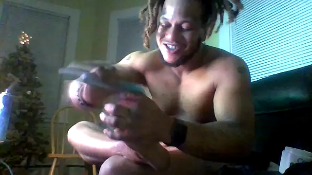 Snapshot of Sexdemonfrfr chatting on November 8, 2025, 10:41 am Sexdemonfrfr online show from November 8, 2025, 10:41 am