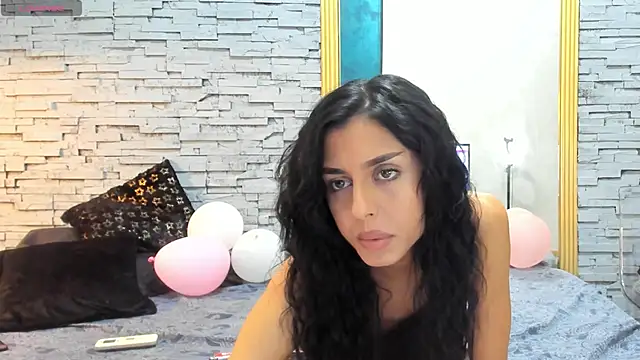 IshaLyn online show from September 24, 2025, 5:36 am
