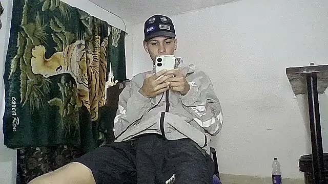 Snapshot of sam_hottt chatting on September 24, 2025, 8:04 pm sam hottt online show from September 24, 2025, 8:04 pm