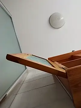 Snapshot of axsimil chatting on October 5, 2025, 12:51 pm axsimil online show from October 5, 2025, 12:51 pm