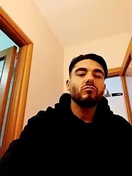 Snapshot of axsimil chatting on November 17, 2025, 10:30 am axsimil online show from November 17, 2025, 10:30 am