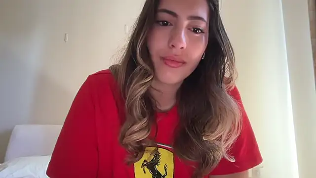 Snapshot of sieeena chatting on October 28, 2025, 12:22 am sieeena online show from October 28, 2025, 12:22 am