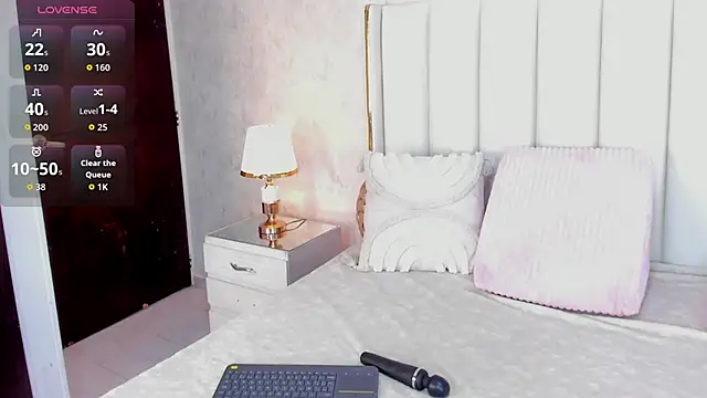 MadissonBonny  online show from November 13, 2025, 8:57 pm