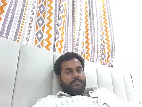 Snapshot of BNDCJMW chatting on October 5, 2025, 1:35 pm BNDCJMW online show from October 5, 2025, 1:35 pm