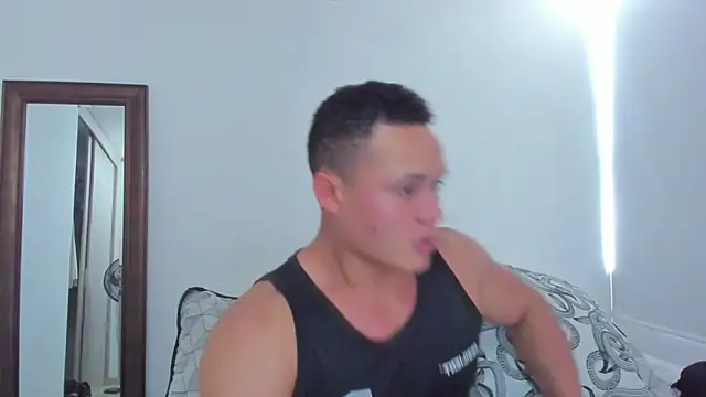 Snapshot of KingLevi01 chatting on June 15, 2026, 7:13 pm KingLevi01 online show from June 15, 2026, 7:13 pm