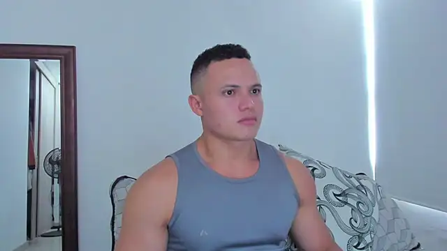 KingLevi01 online show from May 14, 2026, 7:55 pm