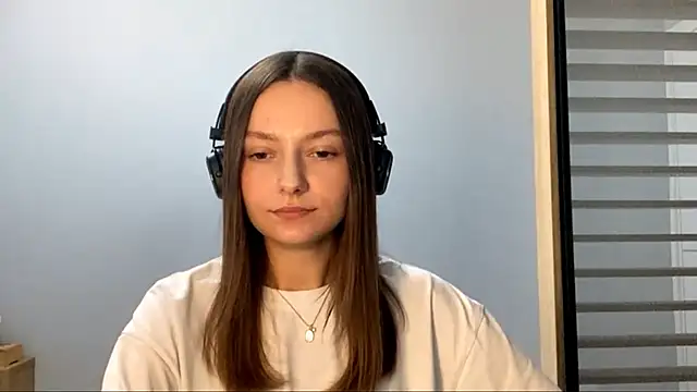 Snapshot of SoulHiperAgne_ chatting on September 27, 2025, 3:40 pm SoulHiperAgne online show from September 27, 2025, 3:40 pm