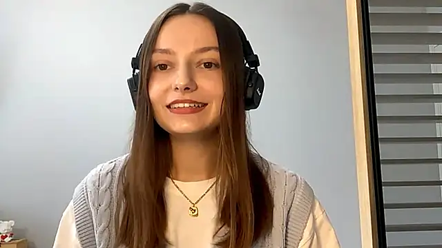 Snapshot of SoulHiperAgne_ chatting on September 23, 2025, 2:24 pm SoulHiperAgne online show from September 23, 2025, 2:24 pm