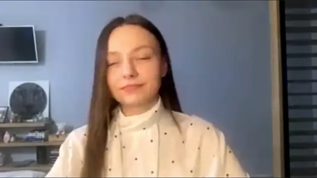 SoulHiperAgne  online show from December 4, 2025, 3:00 pm