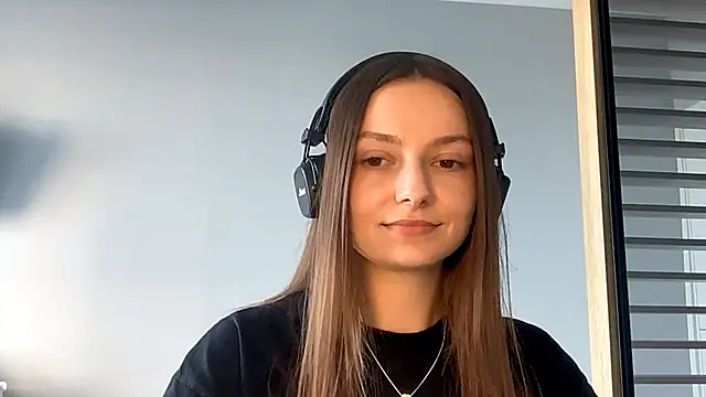 Snapshot of SoulHiperAgne_ chatting on September 22, 2025, 12:11 pm SoulHiperAgne online show from September 22, 2025, 12:11 pm