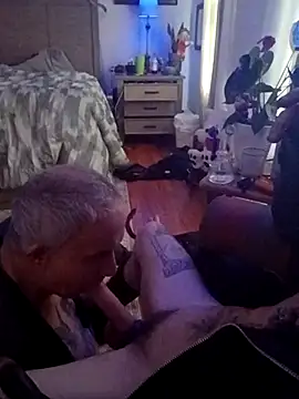 Mrluckstick online show from September 16, 2025, 8:43 pm