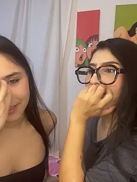 Sweet and Rous0 online show from October 17, 2025, 3:43 am