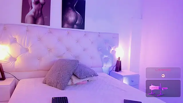 Snapshot of Ambeer_fox_ chatting on December 2, 2025, 7:26 pm Ambeer fox online show from December 2, 2025, 7:26 pm