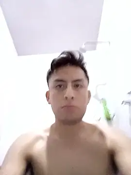 aczinovelez342 online show from January 9, 2026, 3:24 am