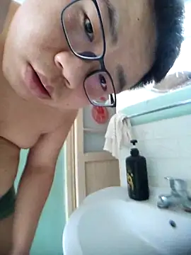  KaiXin  online show from November 14, 2025, 8:18 am