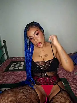 Snapshot of Queen_Amara chatting on April 9, 2026, 4:03 am Queen Amara online show from April 9, 2026, 4:03 am