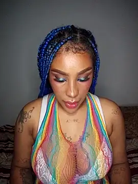 Snapshot of Queen_Amara chatting on April 10, 2026, 4:19 am Queen Amara online show from April 10, 2026, 4:19 am