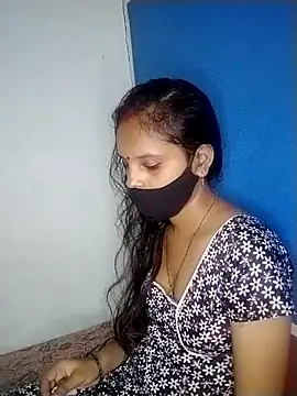 Komal-Rajput online show from November 1, 2025, 6:24 pm