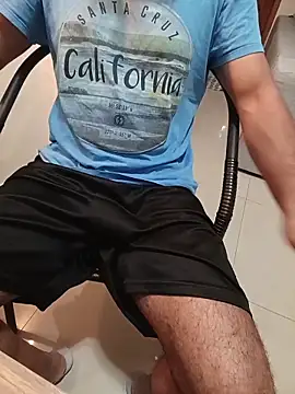 Snapshot of Gallo001 chatting on February 20, 2026, 11:34 am Gallo001 online show from February 20, 2026, 11:34 am