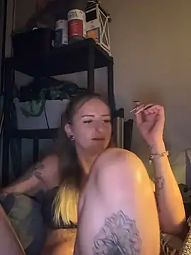 Lyra XX online show from June 19, 2026, 9:42 pm