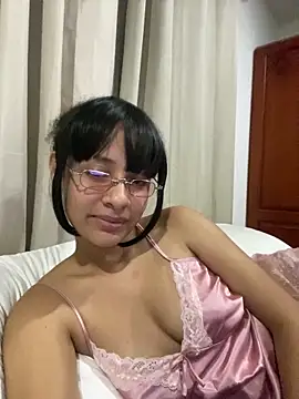 Snapshot of yourbabysquirt chatting on November 18, 2025, 5:44 am yourbabysquirt online show from November 18, 2025, 5:44 am